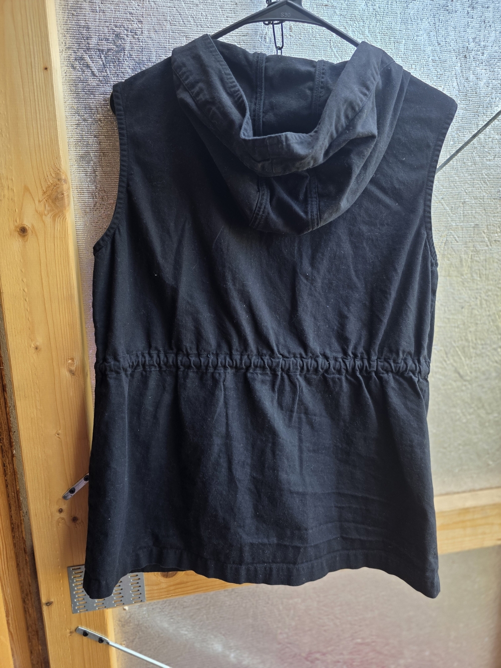 Zenana Outfitters Black Hooded Utility Vest - Picture 2 of 3